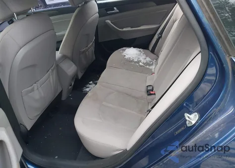 2015 Hyundai Sonata Sport z USA, uszkodzony, nr VIN 5NPE34AF9FH071653